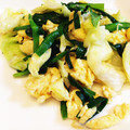 epLove's cooksnap of when they made ニラとキャベツと卵の塩炒め.