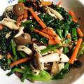料理は楽しいね〜65's cooksnap of when they made ほうれん草としめじのゴマ和え.