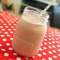 えみぱんまん's cooksnap of when they made イチゴとバナナの豆乳ヨーグルトスムージー.