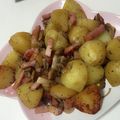 runapichan's cooksnap of when they made じゃがいもとマイタケベーコン炒め.