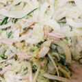 すずらんﾁｬﾝ's cooksnap of when they made 新たまねぎと胡瓜とハムのゴママヨサラダ☆.