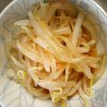 由芽15's cooksnap of when they made キムチの素でモヤシのナムル.