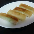 2児ママみきてぃ's cooksnap of when they made 簡単☆枝豆の春巻き.