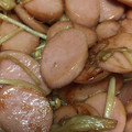 zipnzippy's cooksnap of when they made 豆苗と魚肉ソーセージとえのき茸のバタポン.