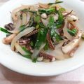 kotoクック's cooksnap of when they made 簡単居酒屋メニュー★イカゲソと野菜塩炒め.