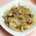 ＊にょにょん＊'s cooksnap of when they made 豚肉と玉ねぎの絶品ポン炒め.