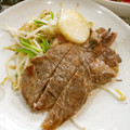 kana叶's cooksnap of when they made ステーキの焼き方、脂身で焼き野菜も旨い！.