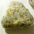 ゅかぼぉ's cooksnap of when they made ちくわの磯辺揚げ風カマンベール味おにぎり.