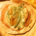 komugiko4's cooksnap of when they made 餃子の皮でとろとろチーズのネギ明太子ピザ.