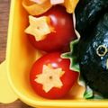 パパチとママチ's cooksnap of when they made キャラ弁に♡プチトマトハート♡.