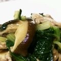 おじぽんくん's cooksnap of when they made 豚肉入り小松菜と舞茸炒め.