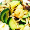 はしゅかママ's cooksnap of when they made ✩ズッキーニとシーフードのカレー炒め✩.