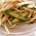 よっしーにゃんこ's cooksnap of when they made アスパラと干しえびともやし炒め.