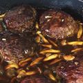 新米主婦みお's cooksnap of when they made 簡単★和風煮込みハンバーグ.