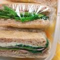 みね猫's cooksnap of when they made 生ハムクリチイングリッシュマフィンサンド.