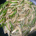 rope☆★'s cooksnap of when they made えのきとピーマンのごま油炒め.