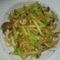 りっこ79's cooksnap of when they made アスパラとしめじの炒めもの.