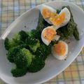 ラリー＆サラ's cooksnap of when they made 簡単美味しい♪アスパラと半熟玉子のサラダ.