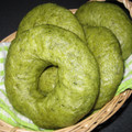 ゆーじぃ's cooksnap of when they made よもぎでもちもちベーグル.