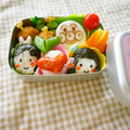 tommy 0304's cooksnap of when they made 簡単ｷｬﾗ弁♪おともだちおにぎり♪.