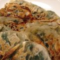 ねみねみ's cooksnap of when they made 簡単♪ニラとツナのペッタン餃子☆.