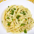 ruruyun's cooksnap of when they made リングイーニ香草レモンソース.