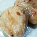 ひぃたろぉ～♪'s cooksnap of when they made 鮭フレークとおかかのおにぎり♪.