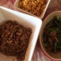 紋次郎1997's cooksnap of when they made 野菜たっぷり肉味噌とご飯をレタスに包んで.