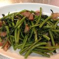 わきあゆ's cooksnap of when they made 空芯菜（エンサイ）とベーコンの炒め物.