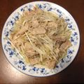 ＳＡＫＵ０４'s cooksnap of when they made シンプル最高！☆豚ともやしの塩炒め☆.