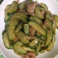 こおならはいか's cooksnap of when they made 大雑パッ！豚肉ときゅうりの中華炒め.