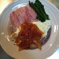 ラクラクダ's cooksnap of when they made 半月にした目玉焼き～ピリ辛ソースで～.