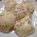 もちりま's cooksnap of when they made スライスチーズdeチーズせんべい.