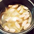 清華。。's cooksnap of when they made 細切り野菜とウィンナーのコンソメスープ☆.