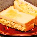 Dellaたん's cooksnap of when they made キャベツとウインナーのたっぷり卵サンド.