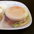 はーちゃん☆☆'s cooksnap of when they made 生ハムクリチイングリッシュマフィンサンド.
