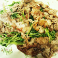 sohtomo's cooksnap of when they made 簡単！栄養満点！豆苗と豚肉の塩レモン炒め.