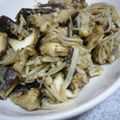 ミニチュアバジル's cooksnap of when they made ピリ辛♬きのこの胡麻塩和え.