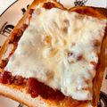 はやなほ's cooksnap of when they made 残ったミートソースでピザ風トースト.