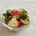 簡単手抜きママ's cooksnap of when they made たこときゅうりとわかめのわさびポン酢和え.