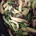 happyyy3's cooksnap of when they made 箸休めに…しめじと豆苗味噌バター炒め.