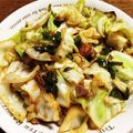 ☃アイリス☃'s cooksnap of when they made 簡単で適当な回鍋肉風甘辛味噌炒め.