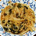 amjkao's cooksnap of when they made 焼肉のタレで♪もやしとワカメの黄金ナムル.