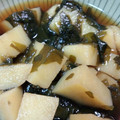 ぶっちさん's cooksnap of when they made 新じゃがとワカメの煮もの.