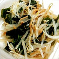 recoreco's cooksnap of when they made 簡単☆もやしとワカメのなめ茸和え.