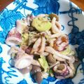 まい　ぼん's cooksnap of when they made 簡単！アヒージョ♡ヤリイカとアボカド.