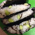 yummy?'s cooksnap of when they made ☆枝豆と塩昆布とゴマのおにぎらず☆.