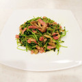 まつつん73's cooksnap of when they made 豆苗とシメジのカレー炒め.