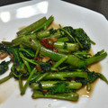 TakYmtn's cooksnap of when they made ベトナム風　空芯菜とニンニクの塩炒め.