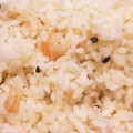 honyapeco's cooksnap of when they made 《炊飯器》にお任せ！！☆エビピラフ.